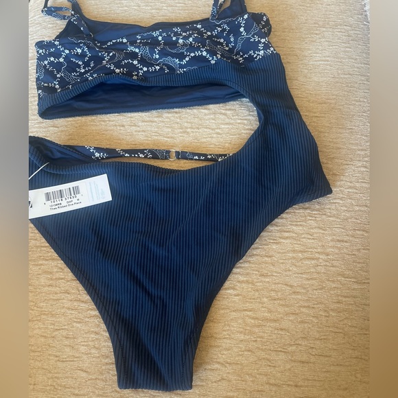 Frankie’s bikinis “Thea” one piece in Dixie - Picture 4 of 6